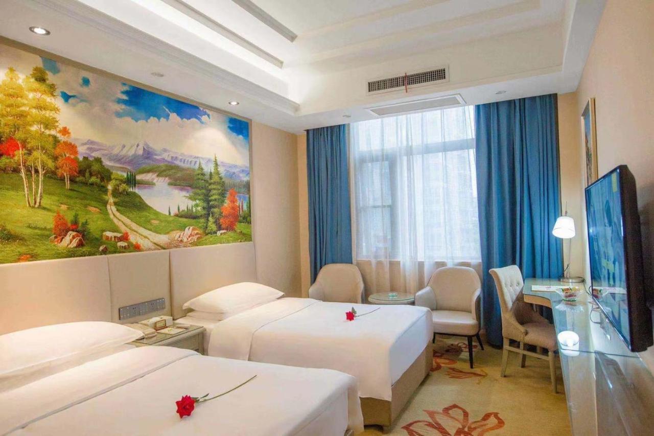 Vienna Hotel Nanyang People Road Экстерьер фото